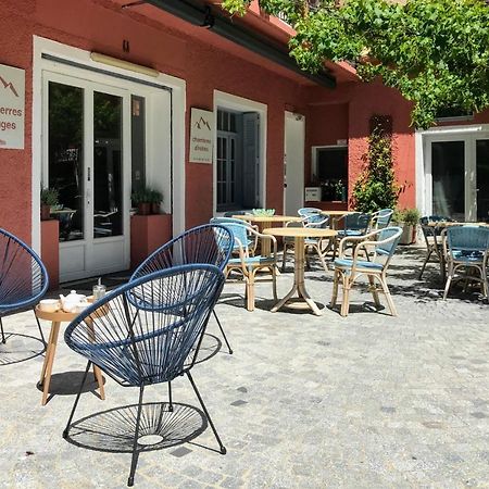 기욤 Les Terres Rouges 06 B&B 외부 사진