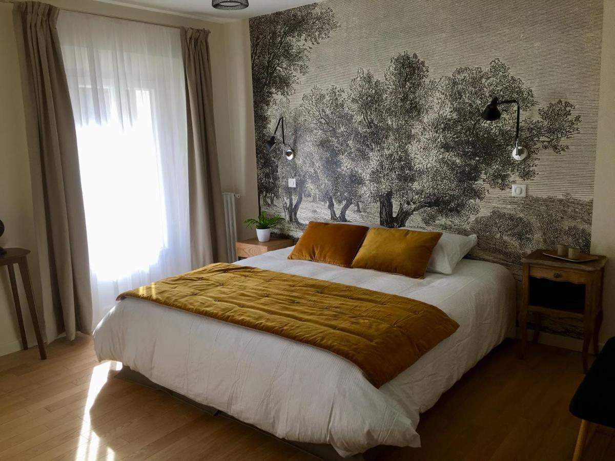 기욤 Les Terres Rouges 06 B&B 외부 사진