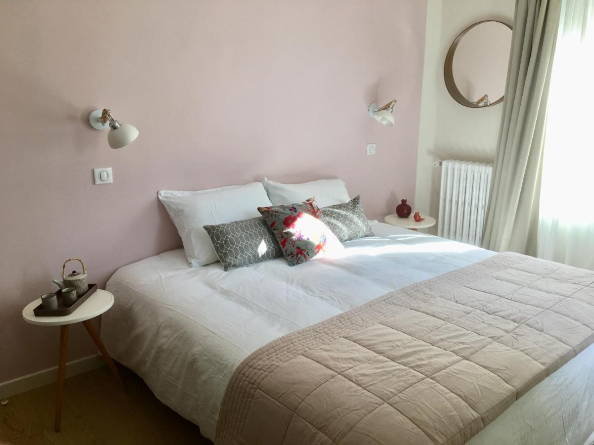 기욤 Les Terres Rouges 06 B&B 외부 사진