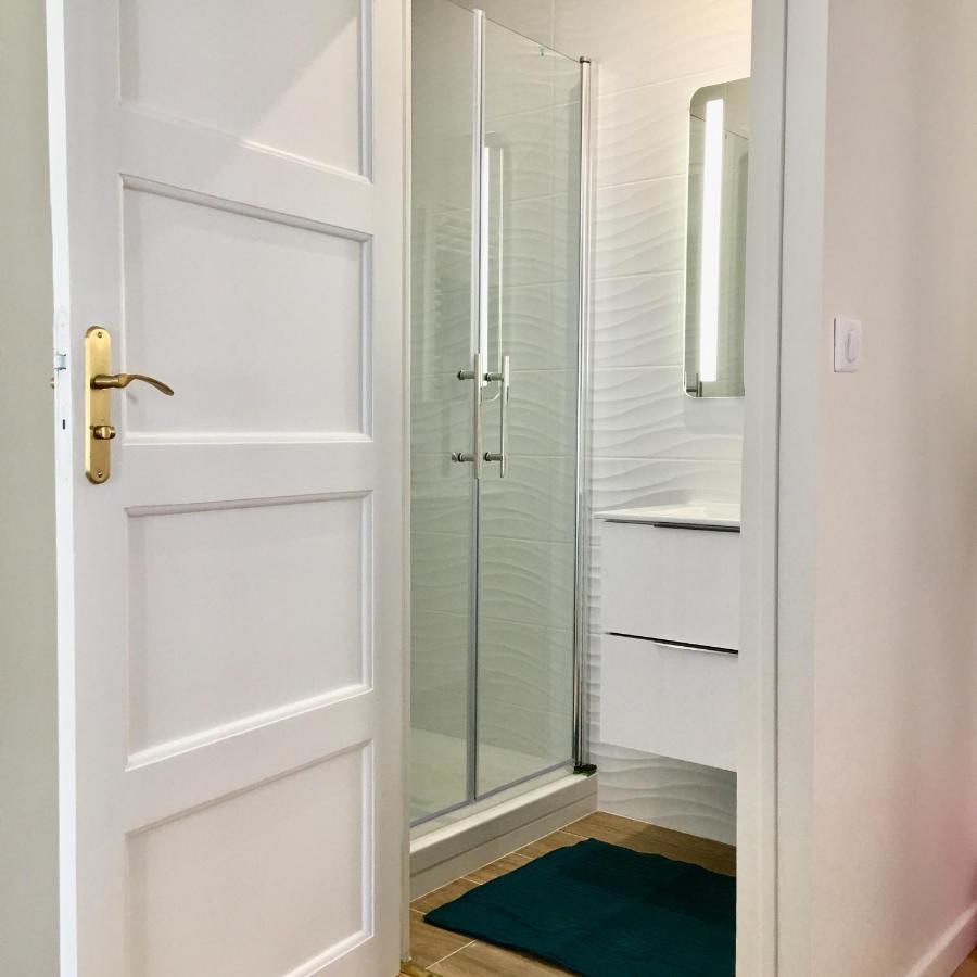 기욤 Les Terres Rouges 06 B&B 외부 사진