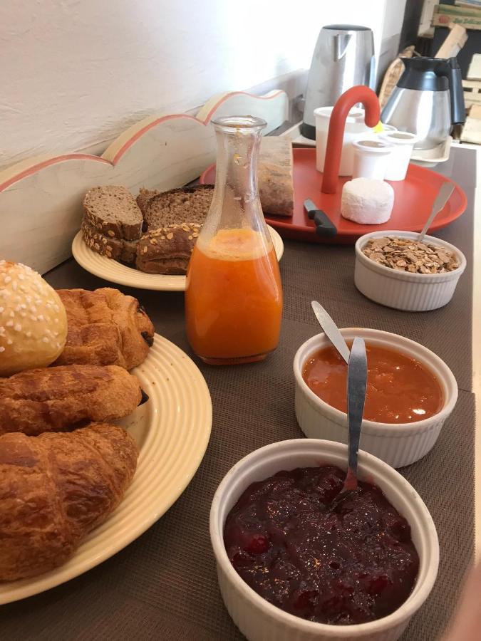 기욤 Les Terres Rouges 06 B&B 외부 사진