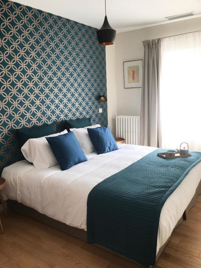 기욤 Les Terres Rouges 06 B&B 외부 사진
