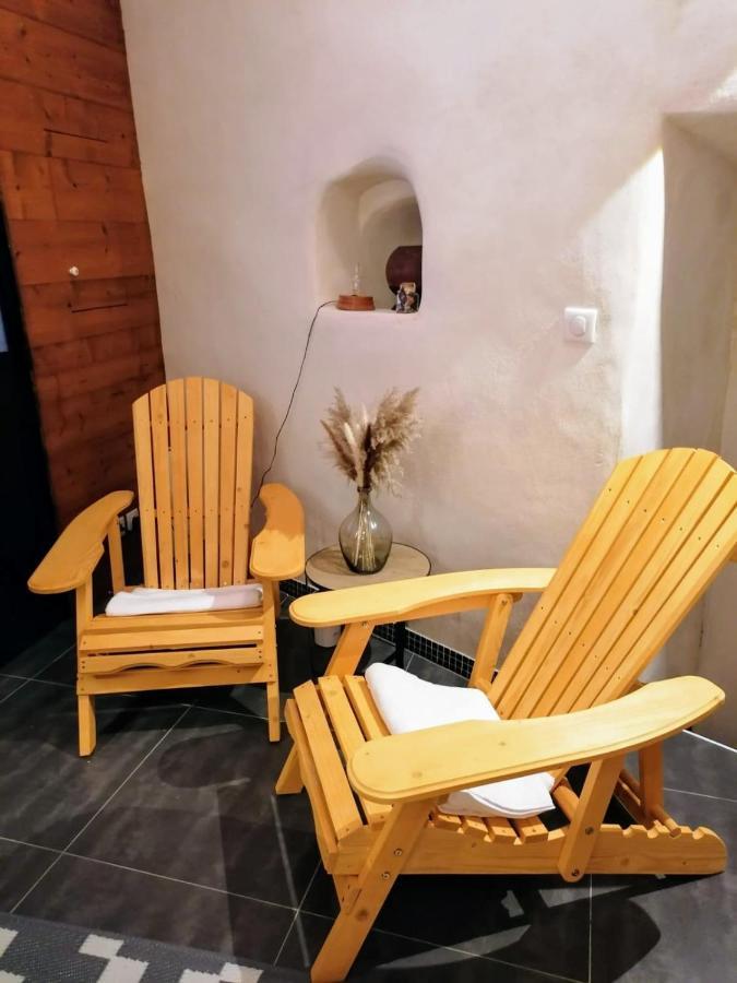 기욤 Les Terres Rouges 06 B&B 외부 사진