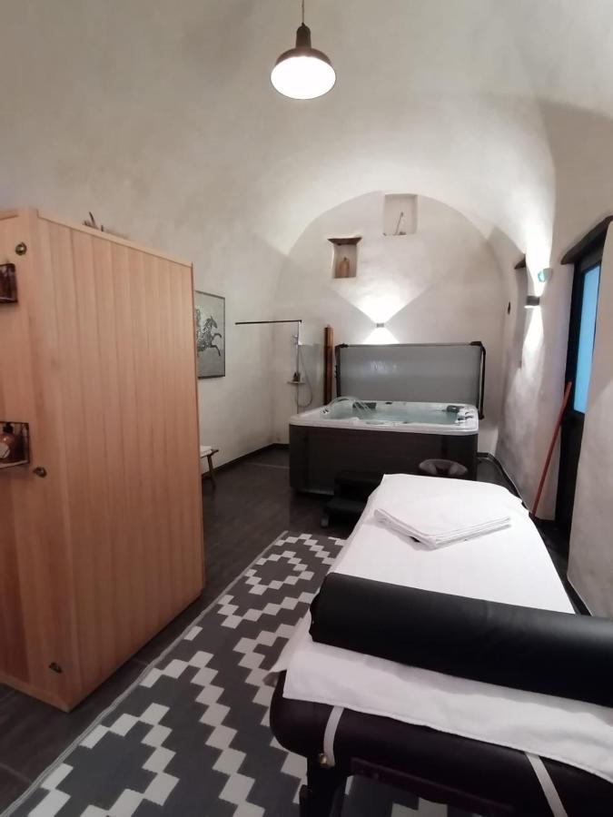 기욤 Les Terres Rouges 06 B&B 외부 사진